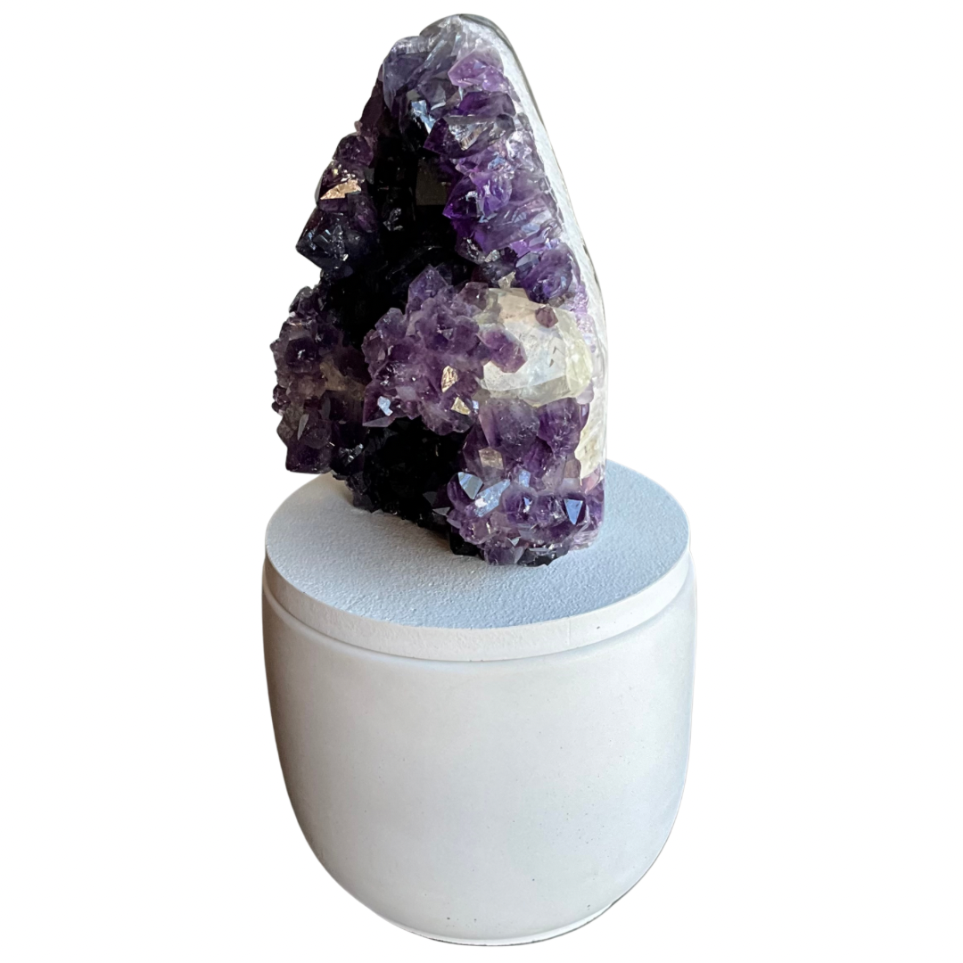 Amethyst Crystal Geode Lid Gardenia Candle