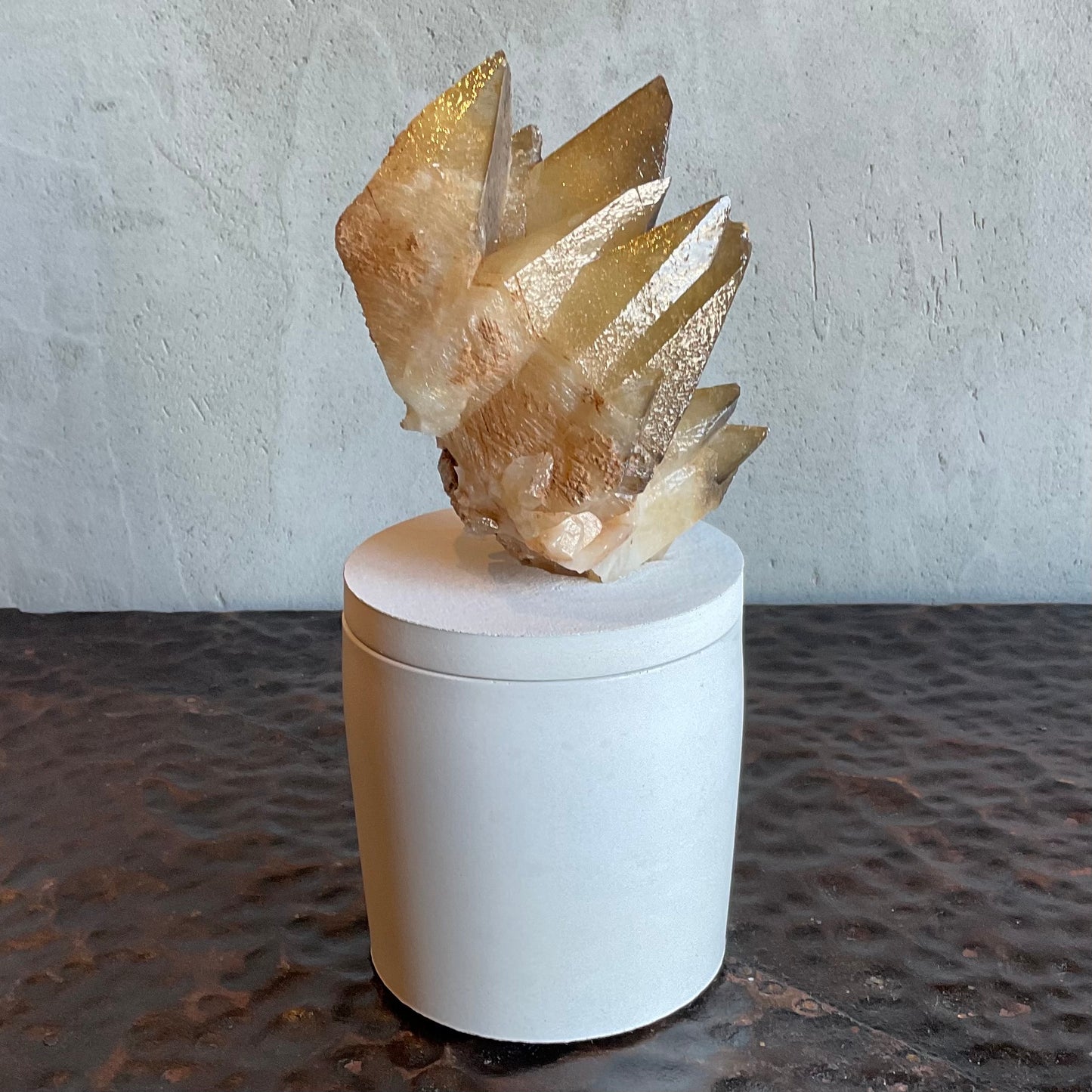 Amber Calcite Lid Candle