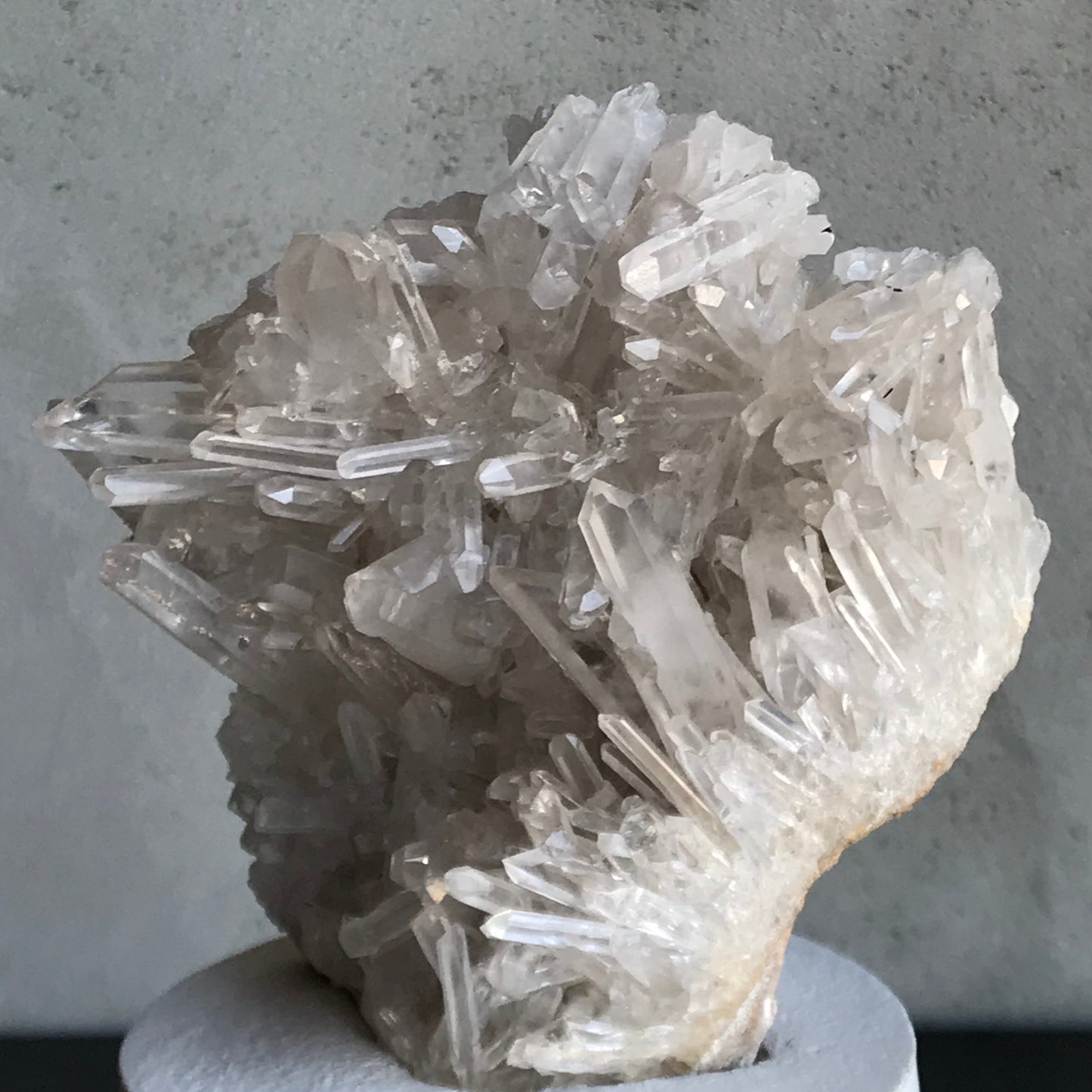 Quartz Crystal Slab Cluster Lid